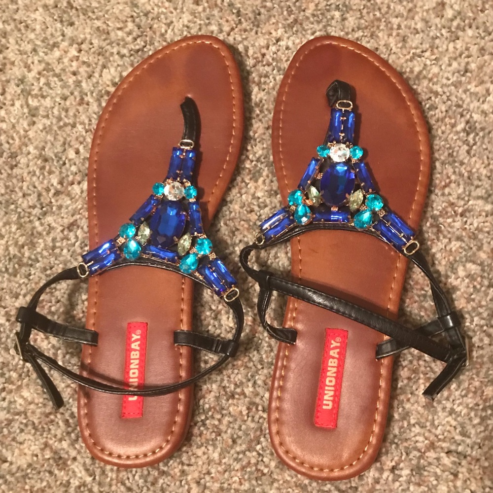 3/$25 GUC Blue Sparkly Unionbay Sandals Size 8